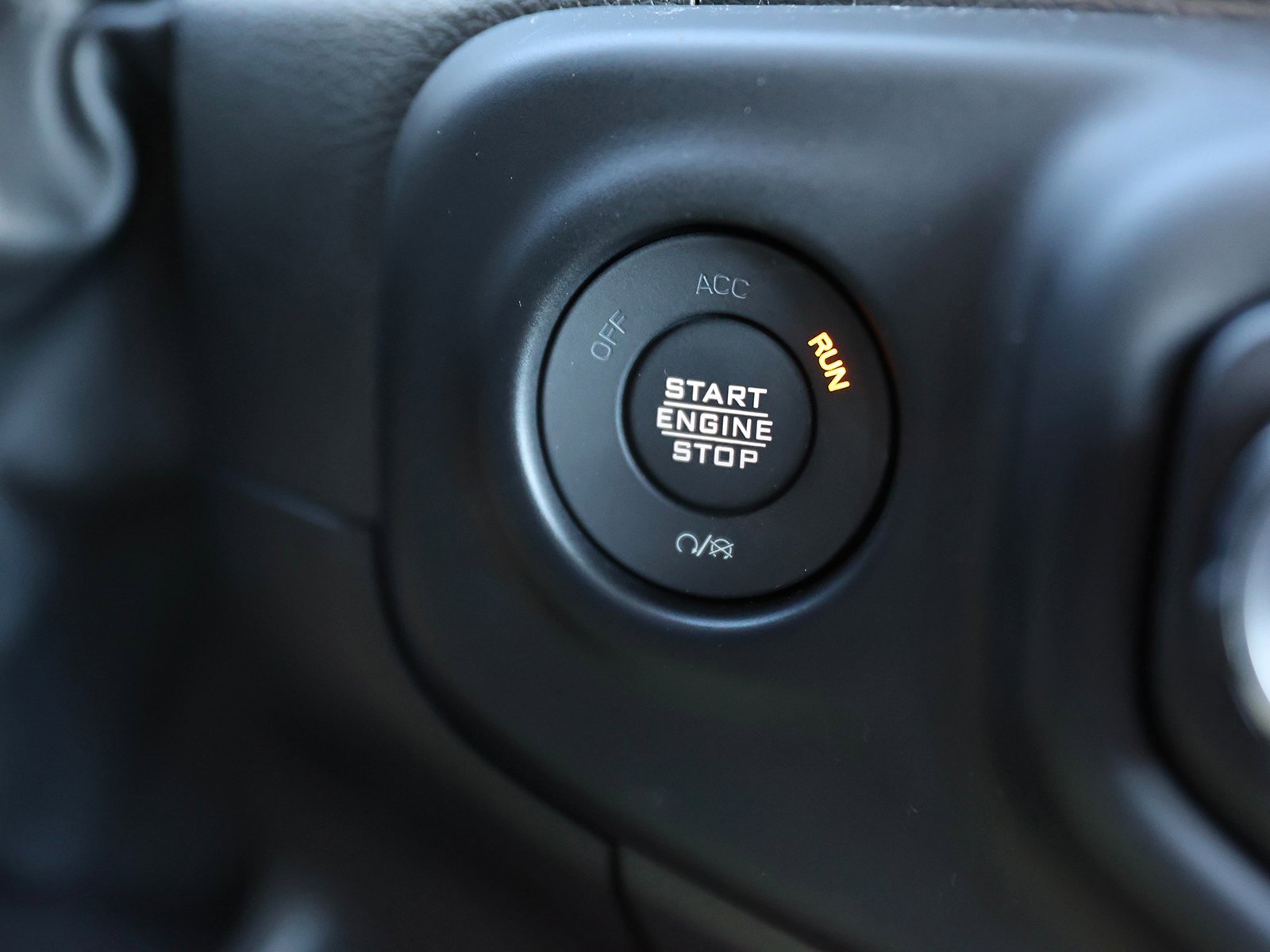 Used 2023 Jeep Gladiator Sport w/ Trailer Tow Package image 29