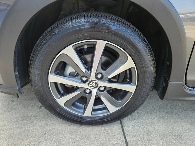 Used 2019 Toyota Prius C FWD image 9
