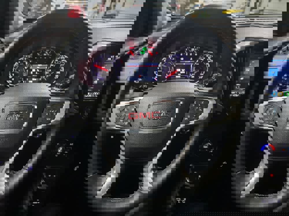 Certified 2024 GMC Terrain SLT w/ Infotainment Package II image 17