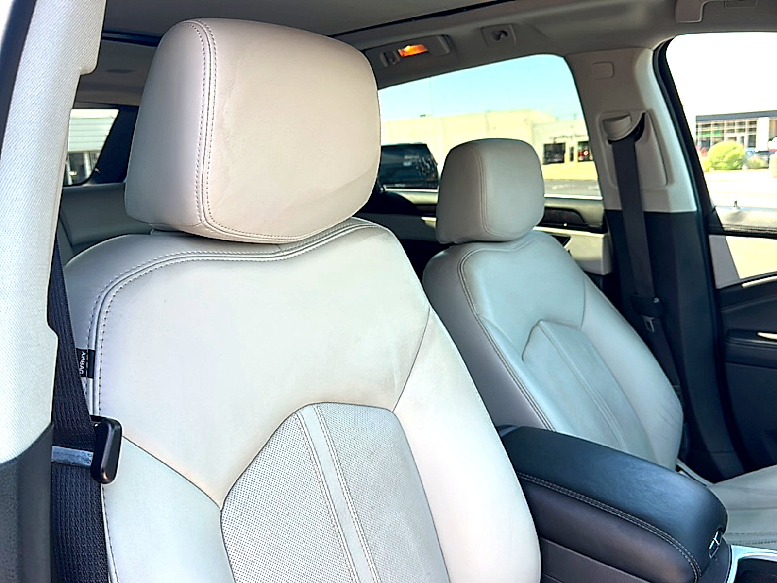 Used 2014 Cadillac SRX Premium FWD image 25