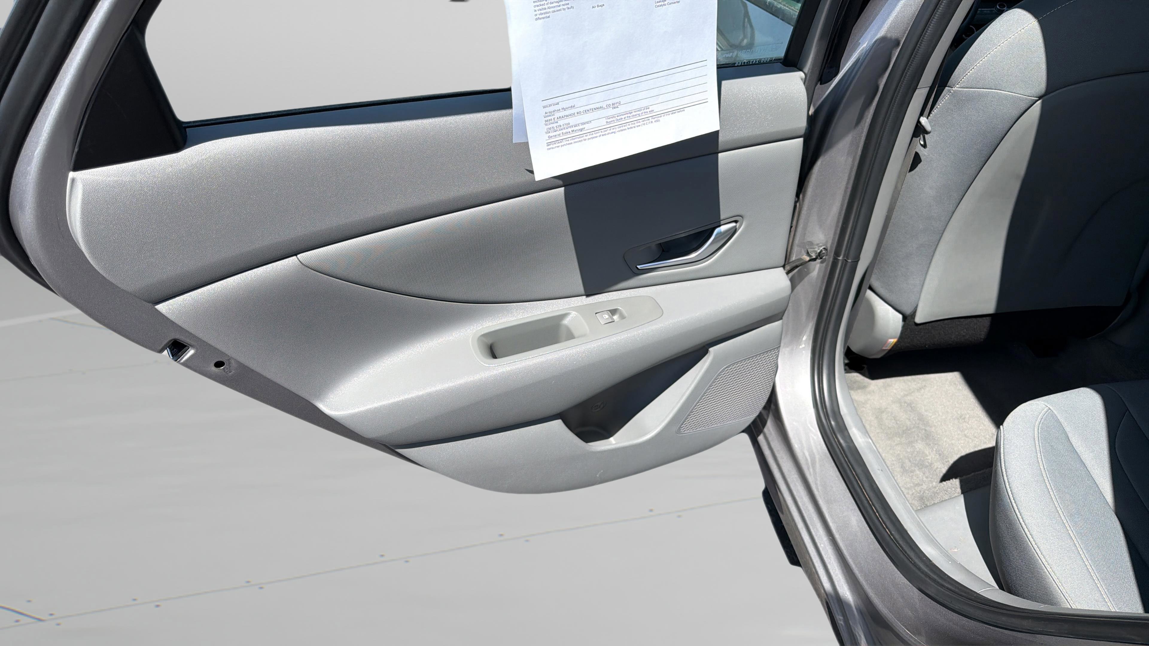 Used 2023 Hyundai Elantra SEL w/ Convenience Package image 19