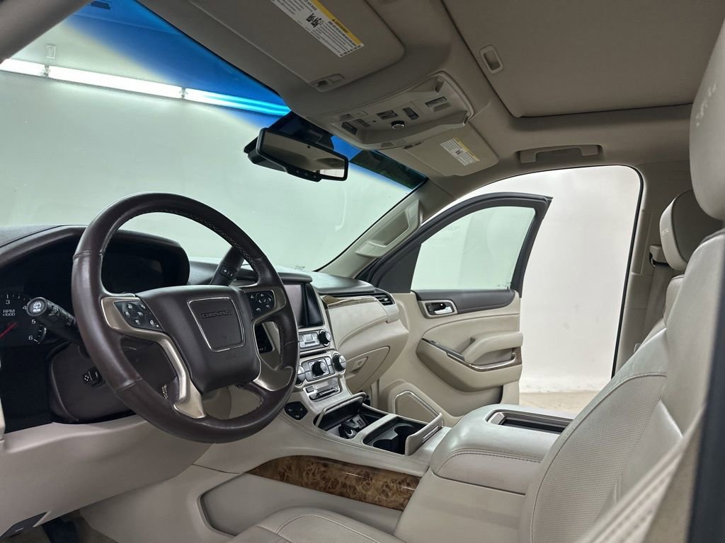Used 2015 GMC Yukon XL Denali w/ Touring Package image 31
