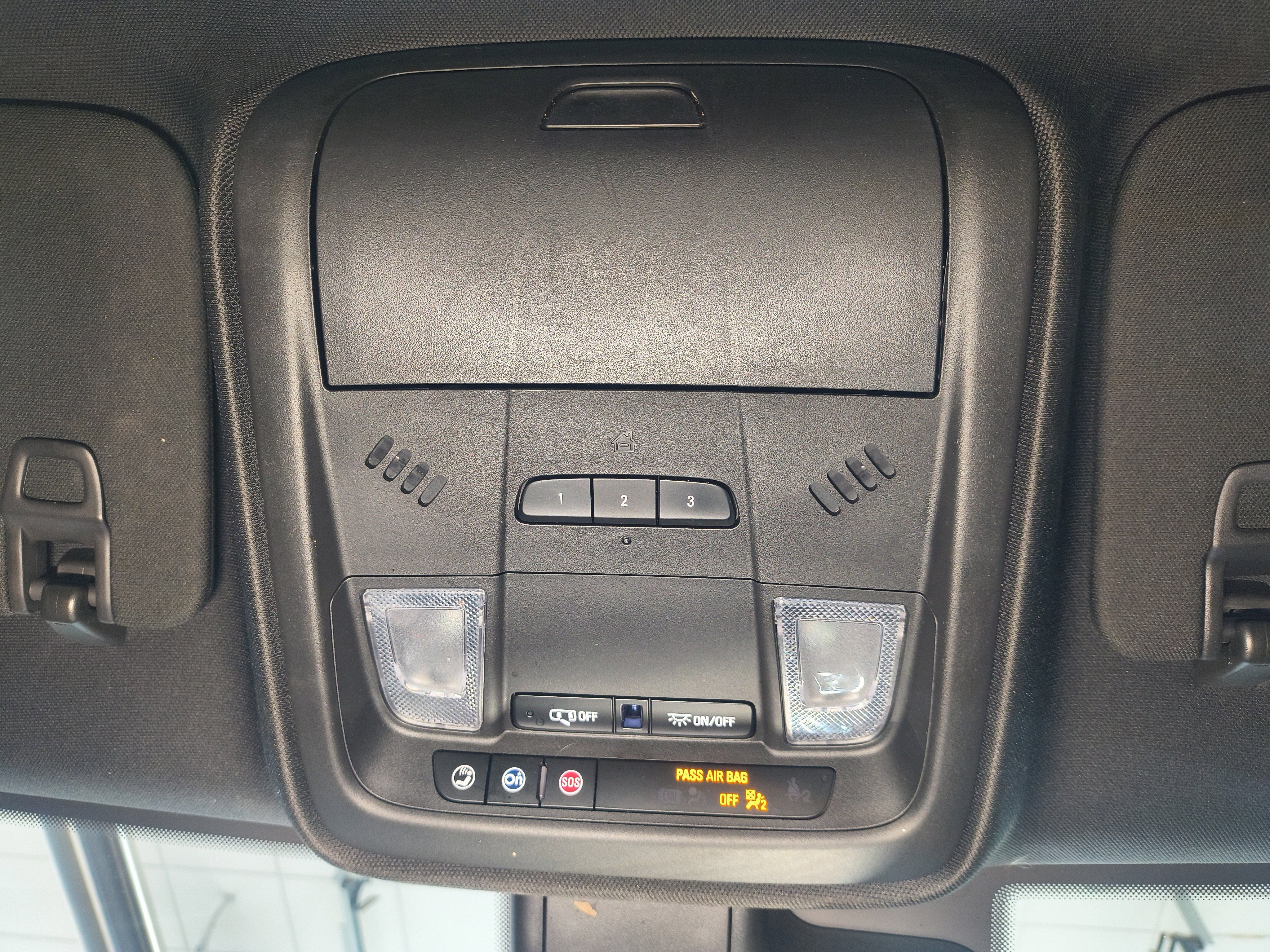 Used 2020 Cadillac XT4 Premium Luxury w/ Technology Package image 18