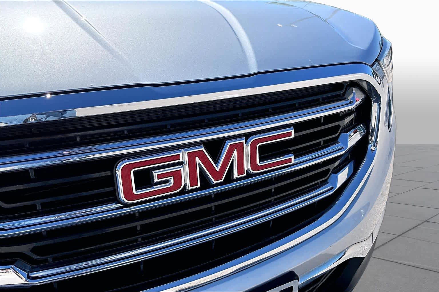 Used 2020 GMC Terrain SLT w/ Preferred Package AWD/4WD image 30