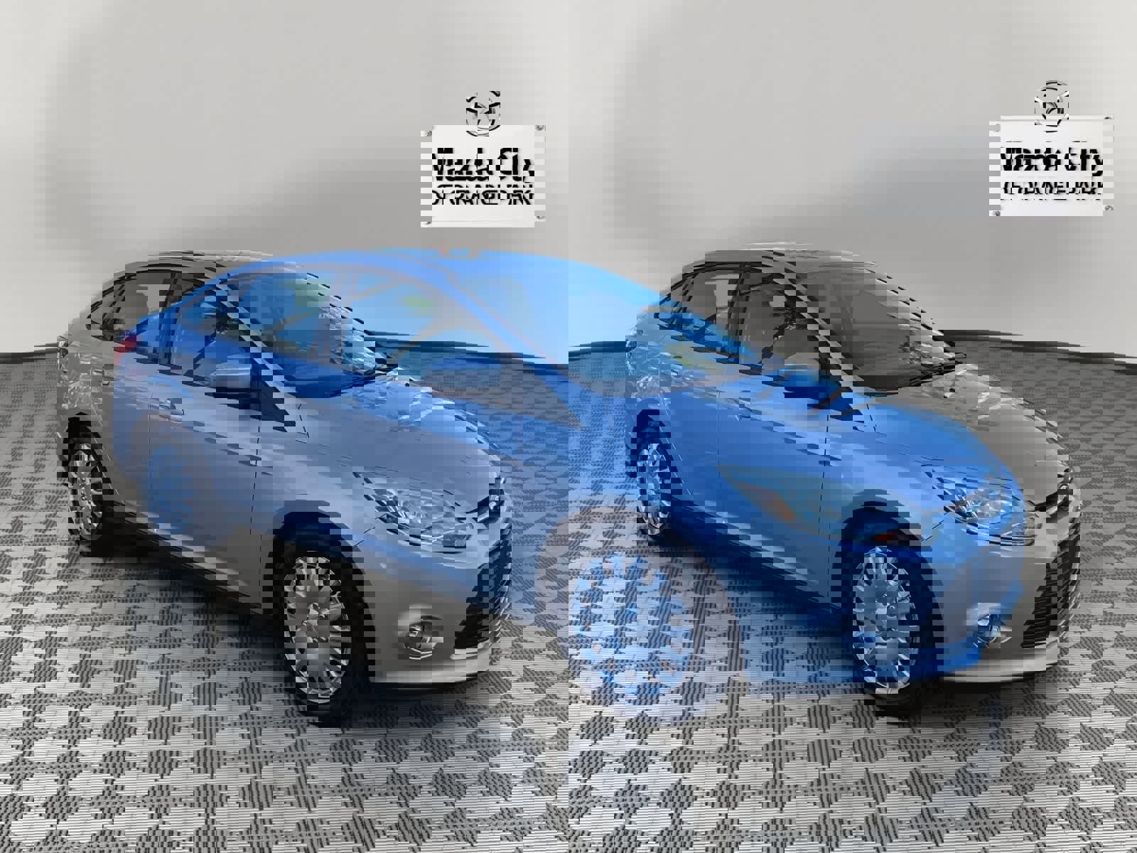 Used 2012 Ford Focus SE image 3