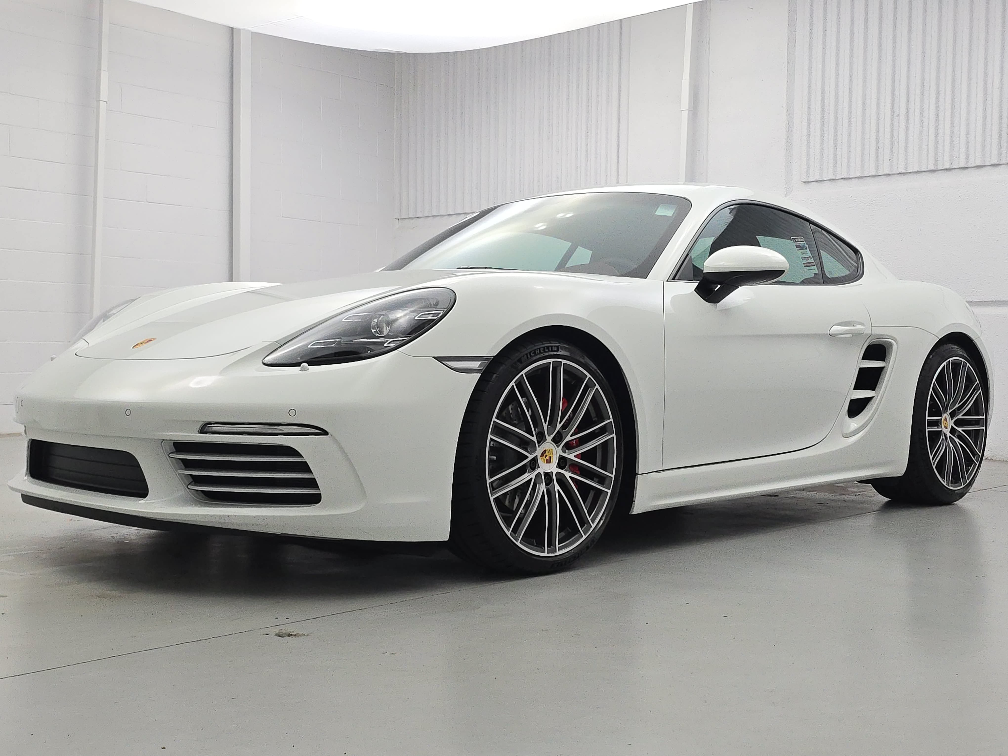 Certified 2025 Porsche 718 Cayman S RWD image 1