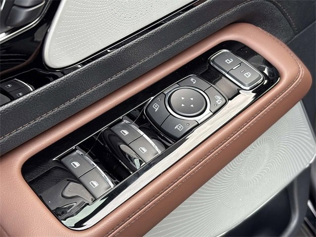 New 2026 Lincoln Aviator Reserve image 23