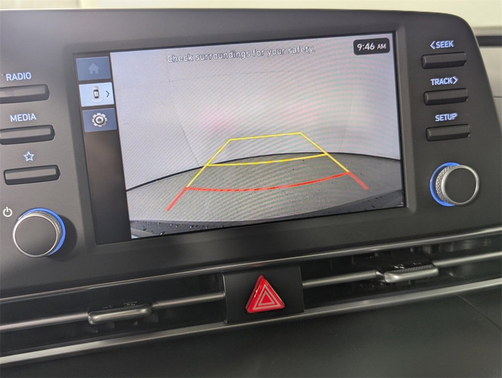 Certified 2025 Hyundai Elantra SE image 24