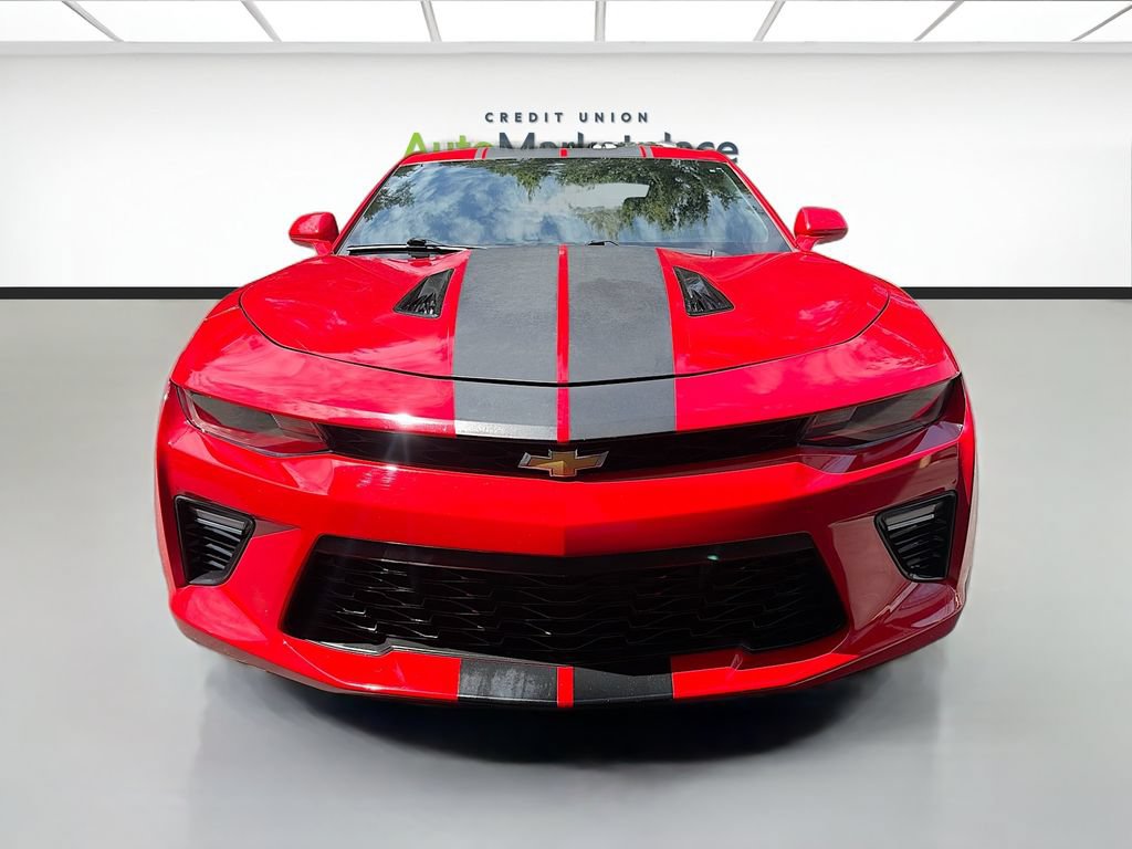 Used 2016 Chevrolet Camaro SS RWD image 2
