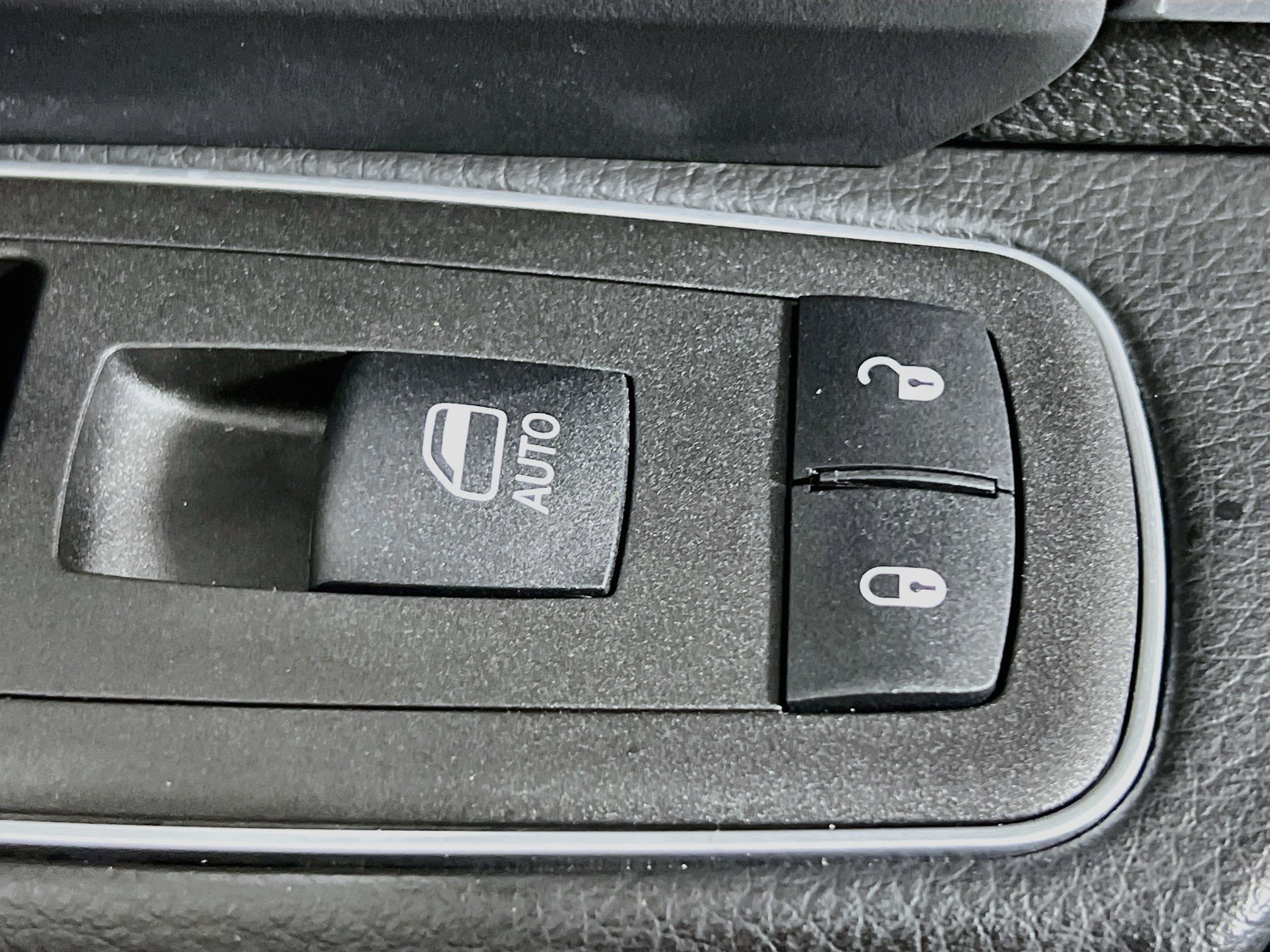 Used 2023 RAM 3500 Laramie AWD/4WD image 31