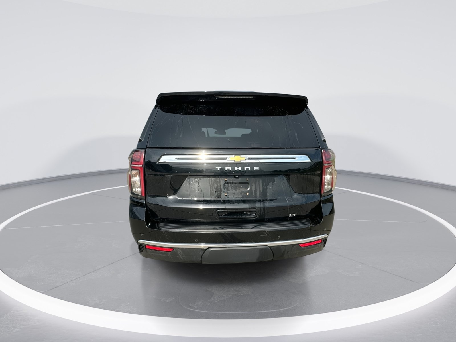 Certified 2023 Chevrolet Tahoe LT w/ Luxury Package AWD/4WD image 7