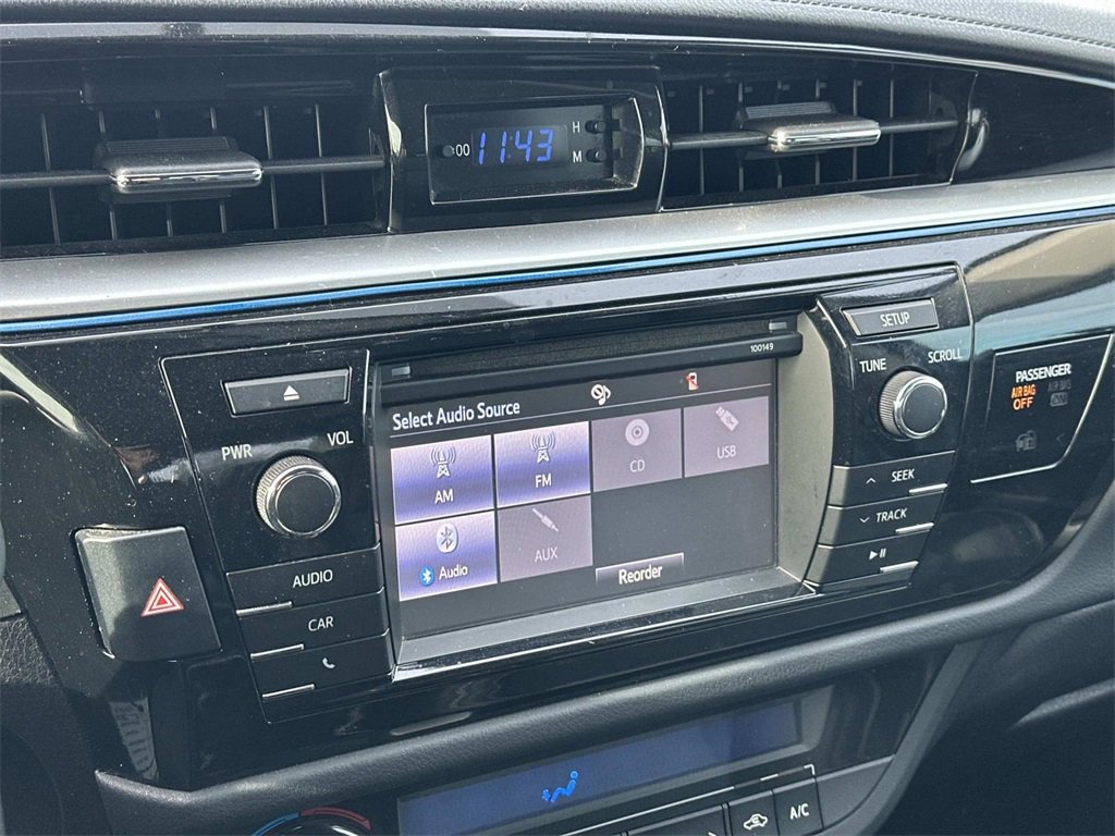 Used 2015 Toyota Corolla S image 28