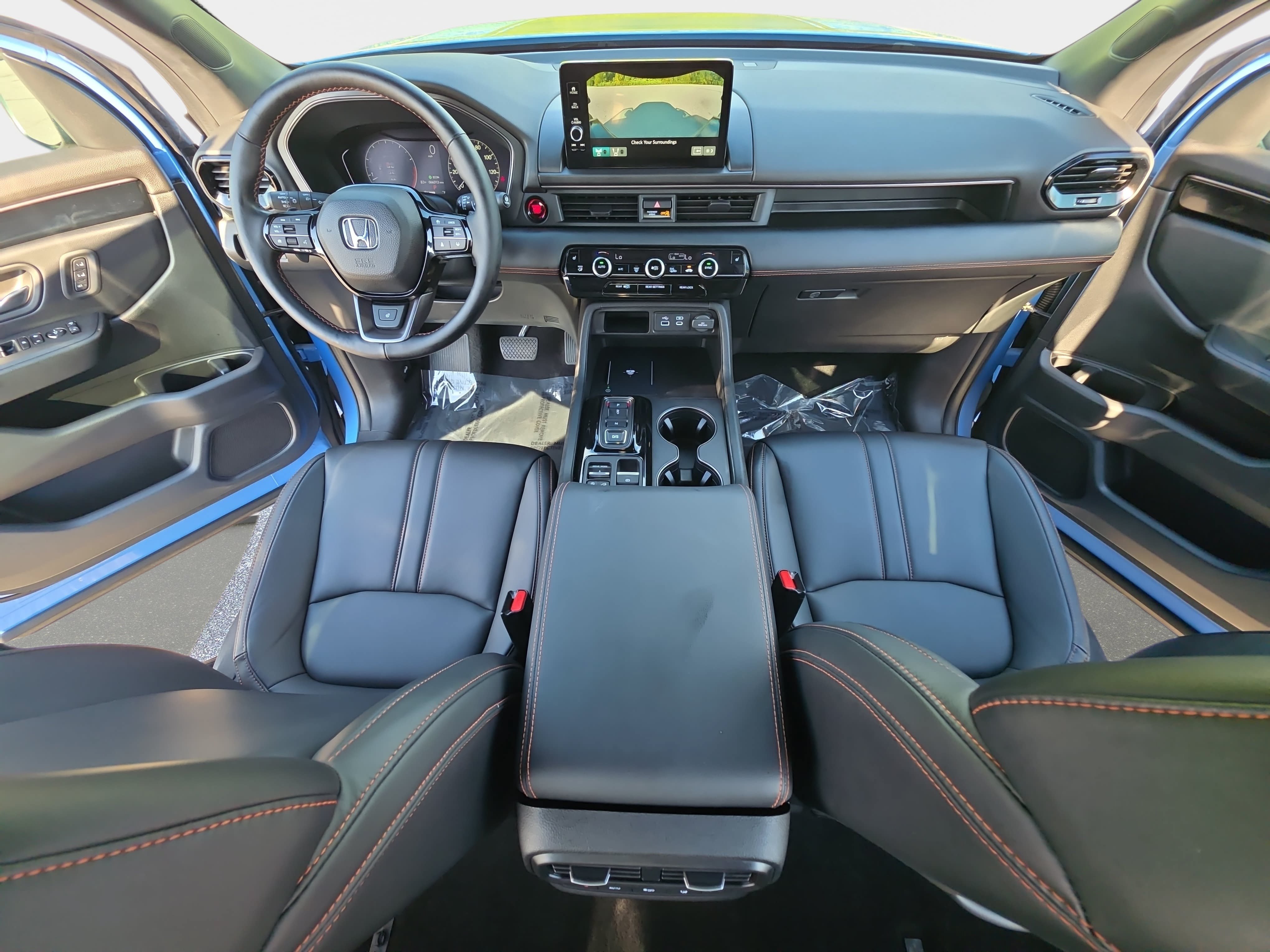 Used 2023 Honda Pilot TrailSport image 9