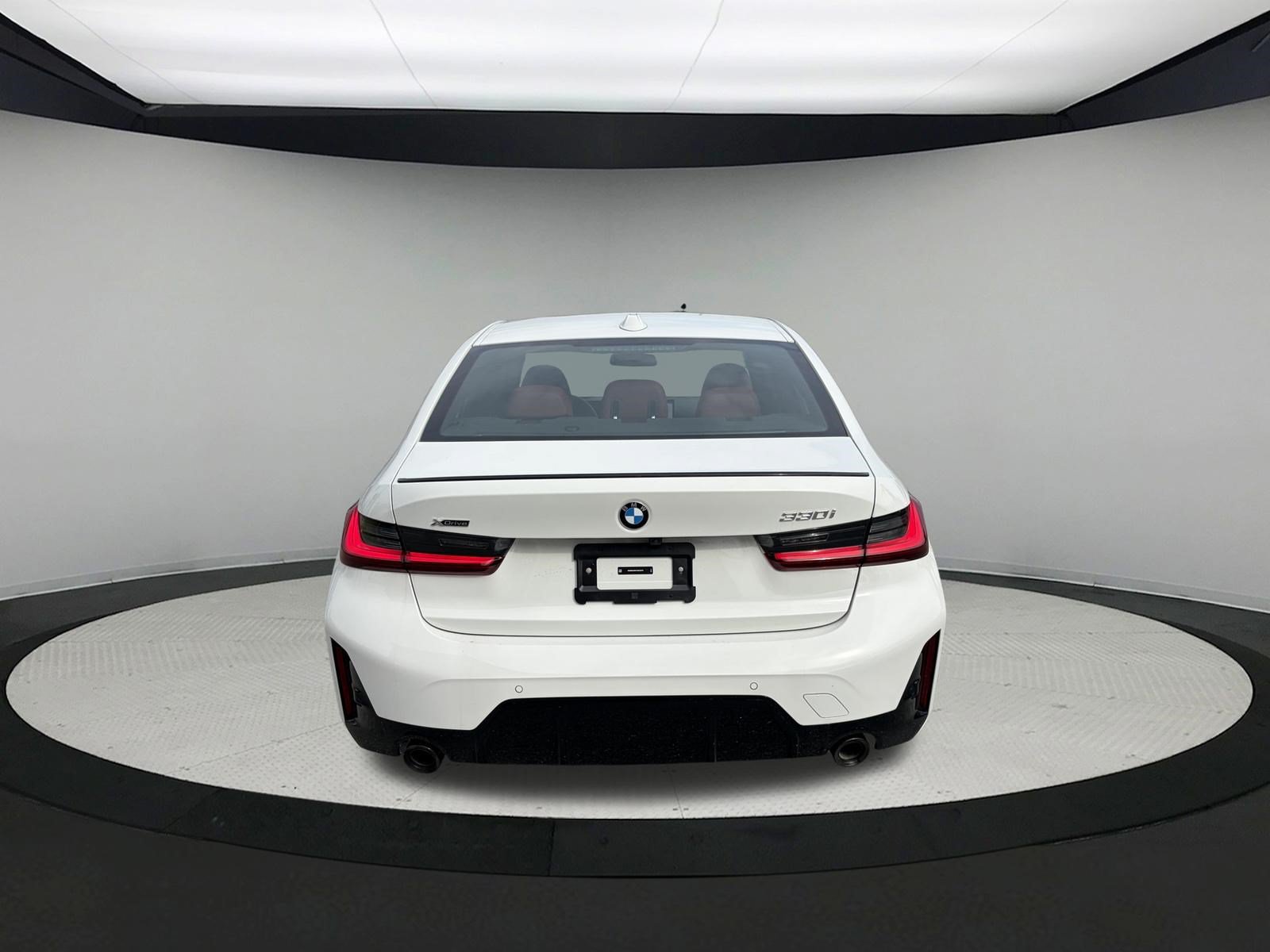 Used 2026 BMW 330i xDrive Sedan AWD/4WD image 6