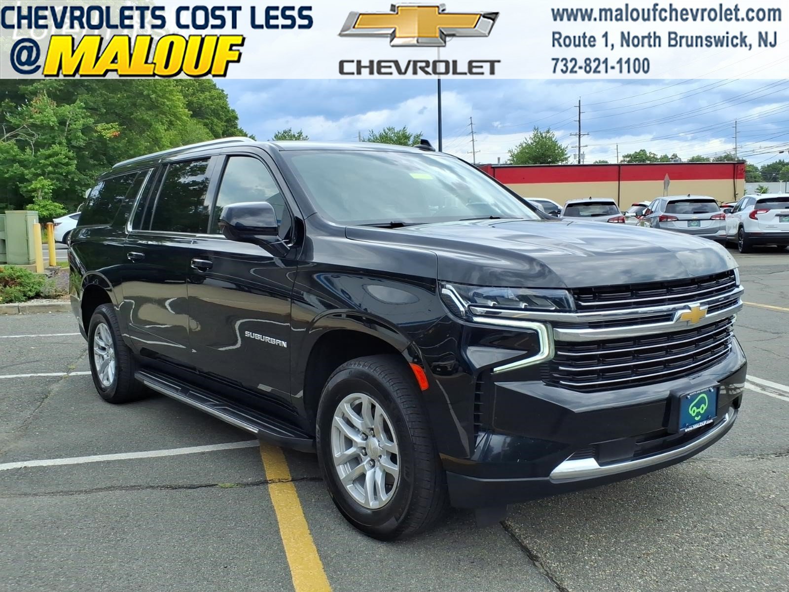 Certified 2021 Chevrolet Suburban LT AWD/4WD image 1