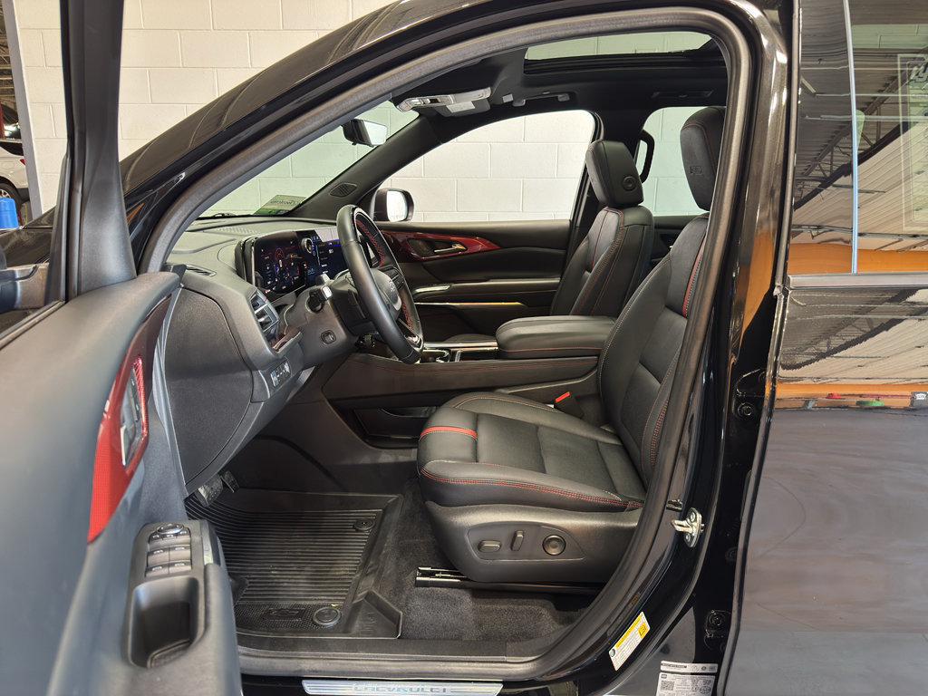 Used 2026 Chevrolet Traverse RS w/ LPO, Floor Liner Package AWD/4WD image 15