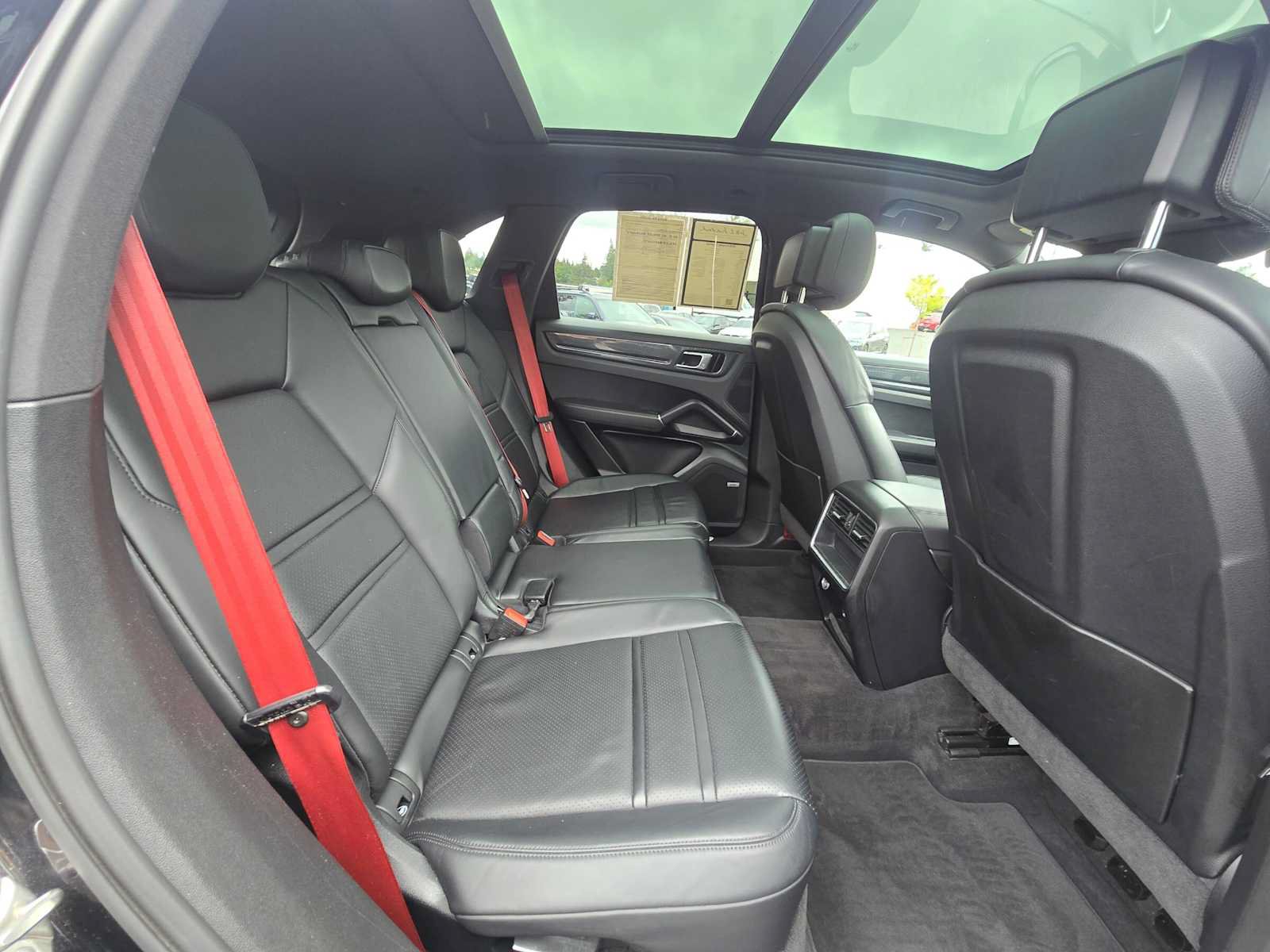 Used 2019 Porsche Cayenne AWD/4WD image 11