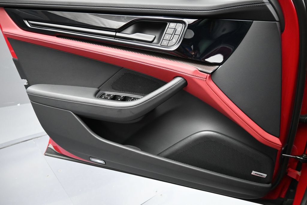 Certified 2026 Porsche Panamera GTS AWD/4WD image 25