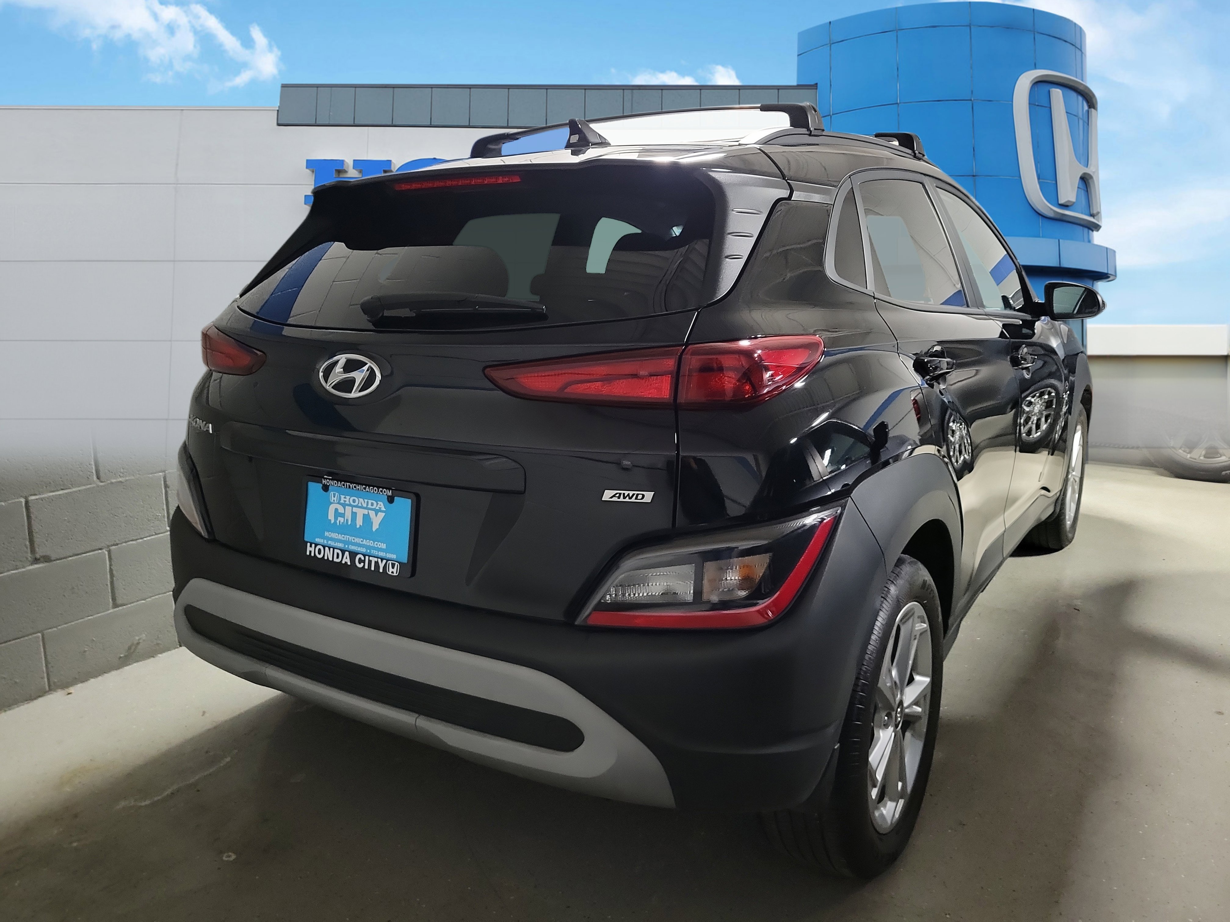 Used 2023 Hyundai Kona SEL AWD/4WD image 5