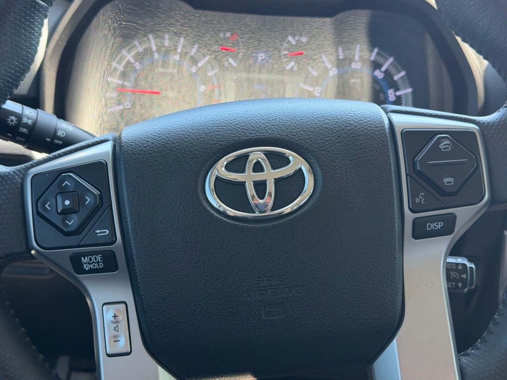 Used 2017 Toyota 4Runner SR5 Premium AWD/4WD image 11