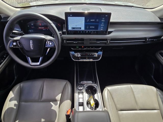 Used 2023 Lincoln Corsair FWD w/ Towing Package image 17