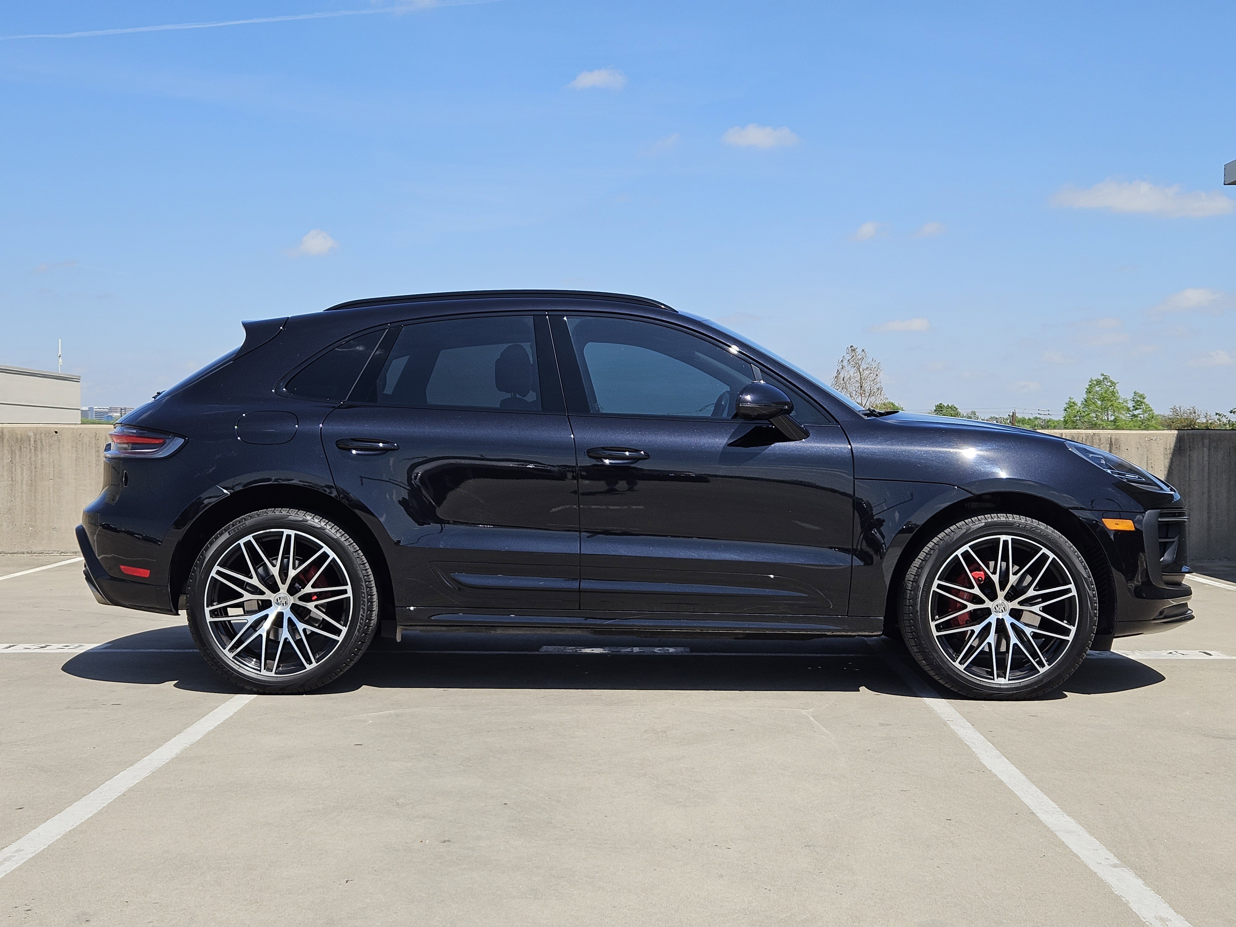 Certified 2023 Porsche Macan S image 9