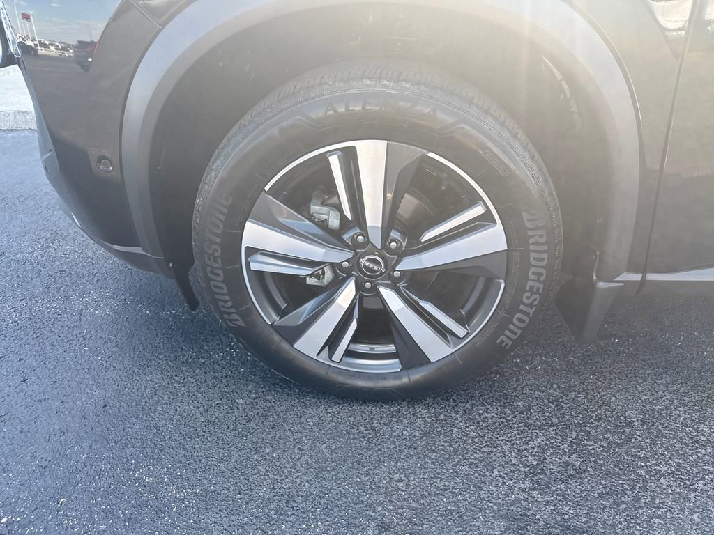 Used 2023 Nissan Rogue SL w/ SL Premium Package FWD image 39