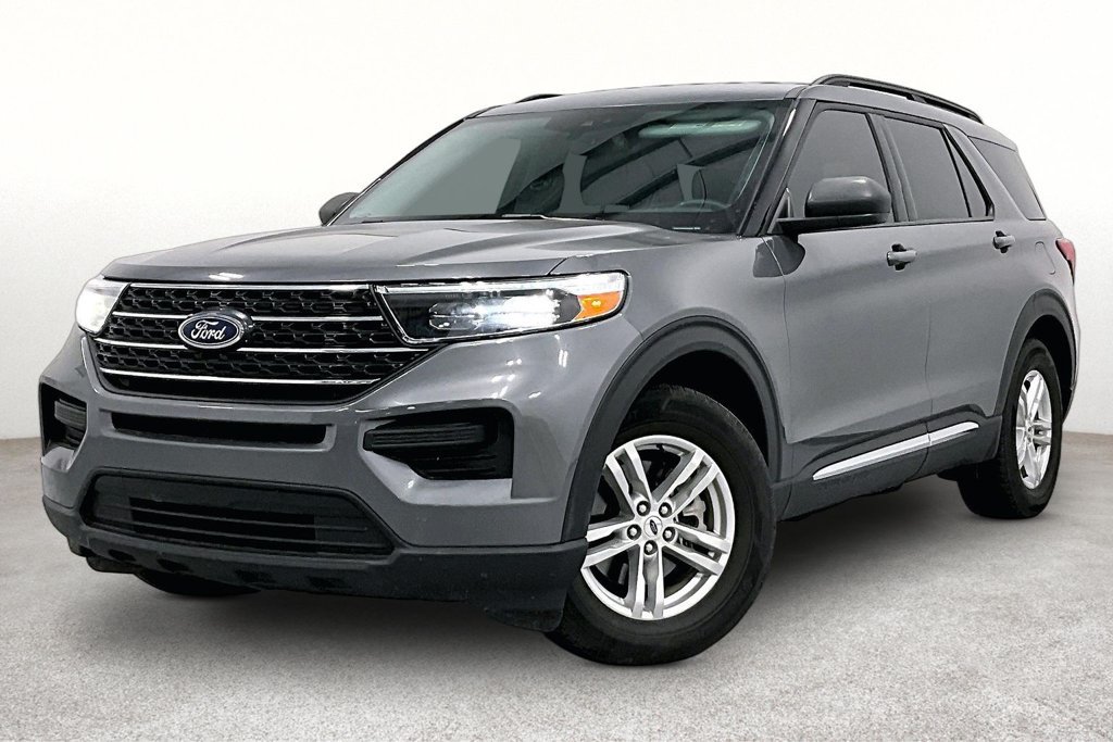 Used 2024 Ford Explorer XLT RWD image 14