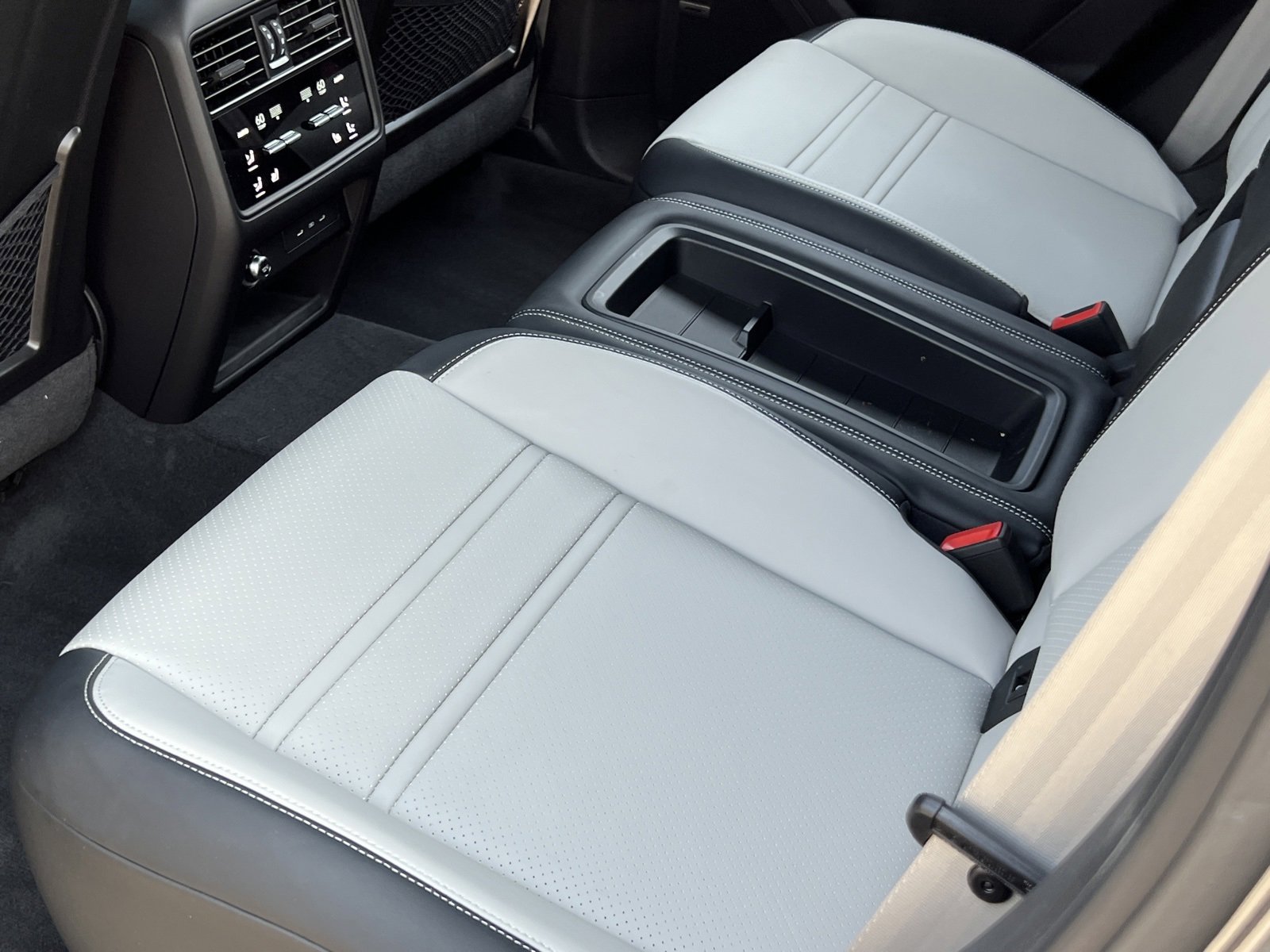 New 2025 Porsche Cayenne S image 17