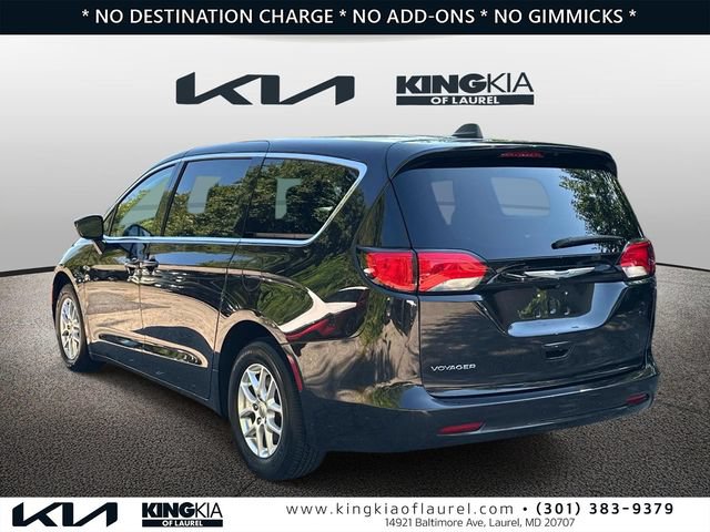 Used 2023 Chrysler Voyager LX FWD image 25