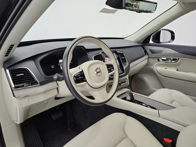 Certified 2025 Volvo XC90 T8 Plus w/ Protection Package Premier AWD/4WD image 29