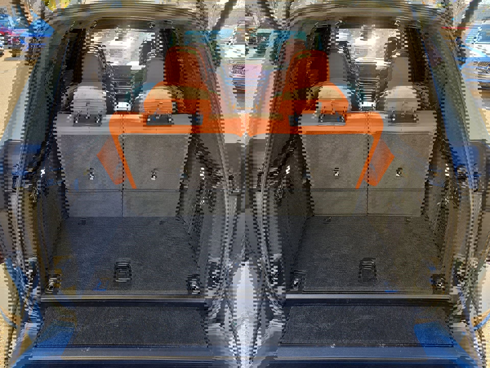 Used 2023 BMW X7 xDrive40i w/ Executive Package image 12