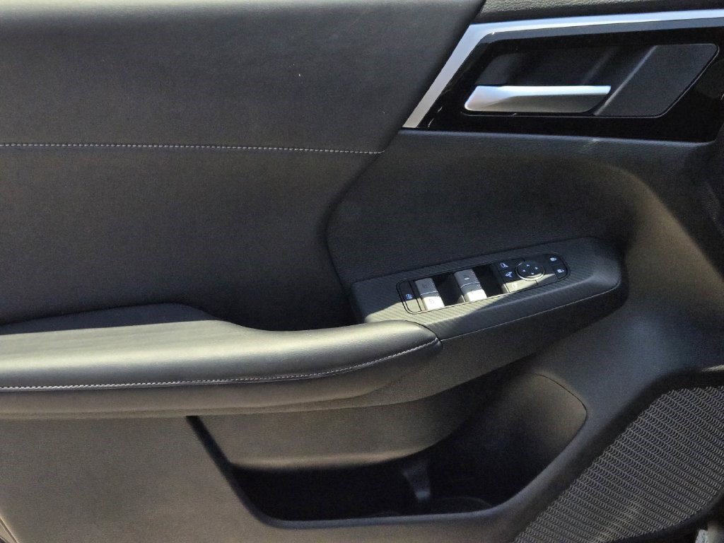 New 2026 Nissan Rogue SL AWD/4WD image 17
