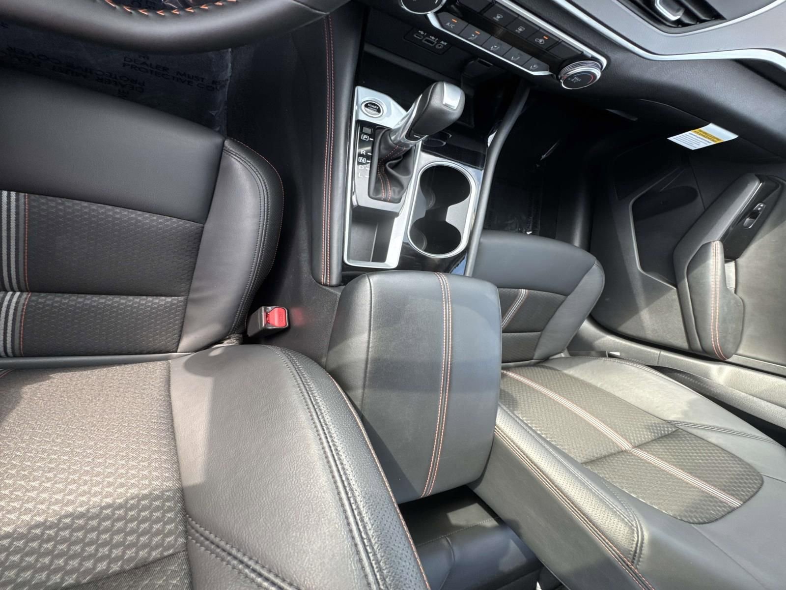 Used 2025 Nissan Altima 2.5 SR image 24