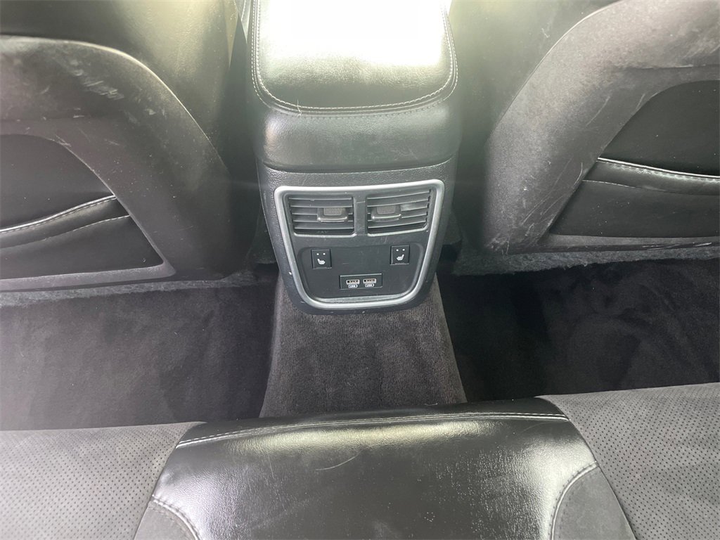 Used 2018 Dodge Charger GT image 39