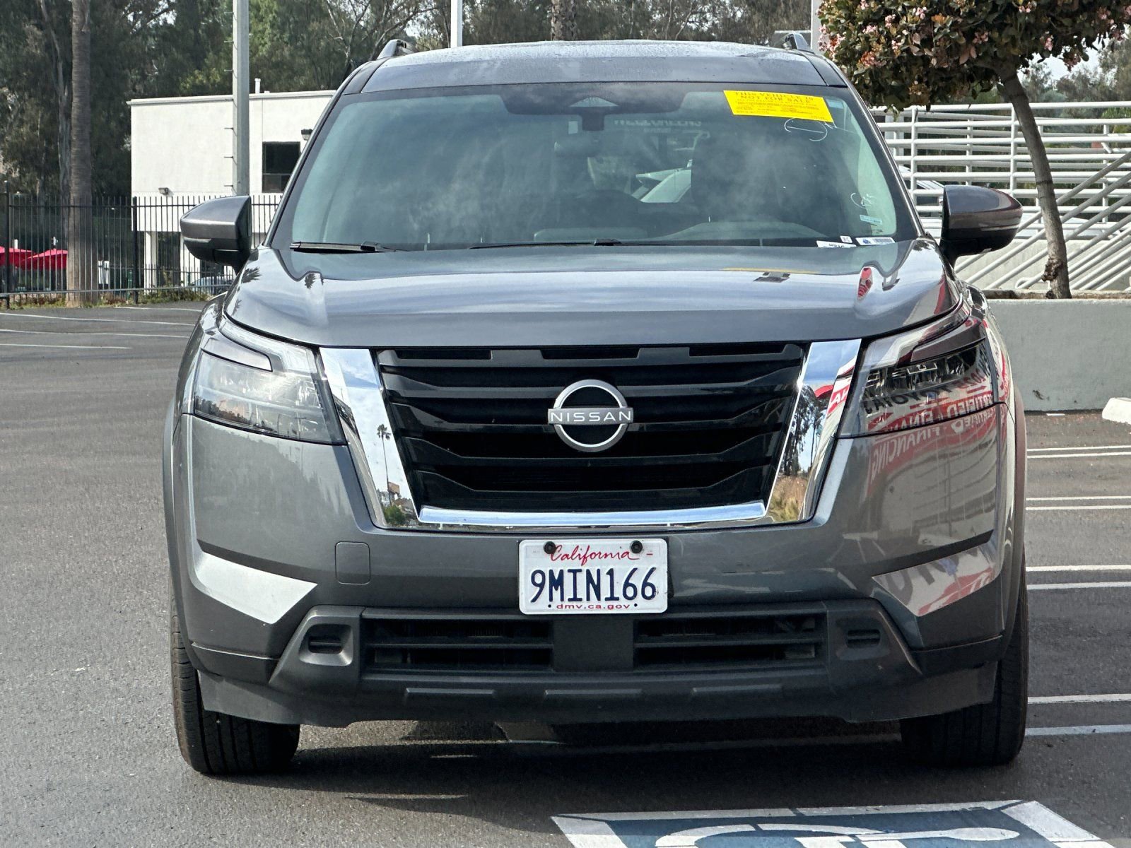 Used 2024 Nissan Pathfinder SV image 7