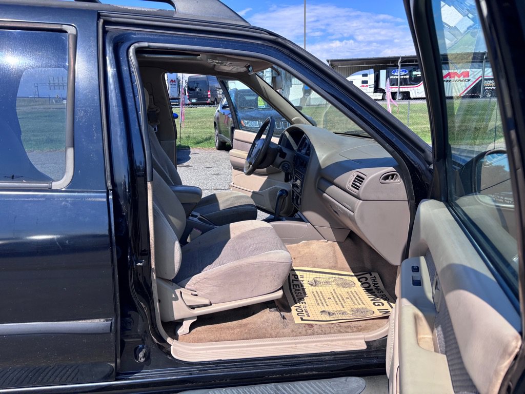 Used 2002 Nissan Pathfinder SE RWD image 24