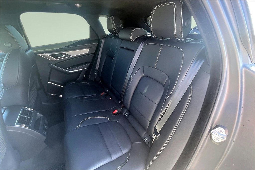 Used 2026 Jaguar F-PACE R-Dynamic S image 27