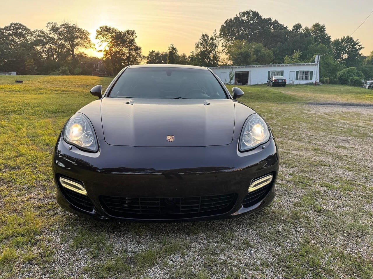 Used 2011 Porsche Panamera Turbo image 2