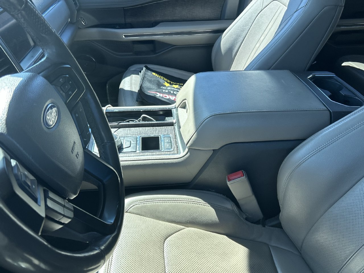Used 2018 Ford Expedition Limited w/ Equipment Group 302A RWD image 11