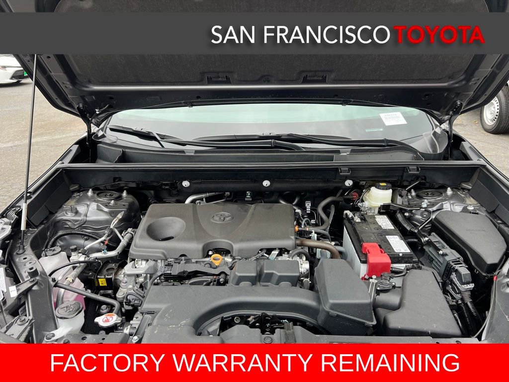Used 2025 Toyota RAV4 XLE AWD/4WD image 41