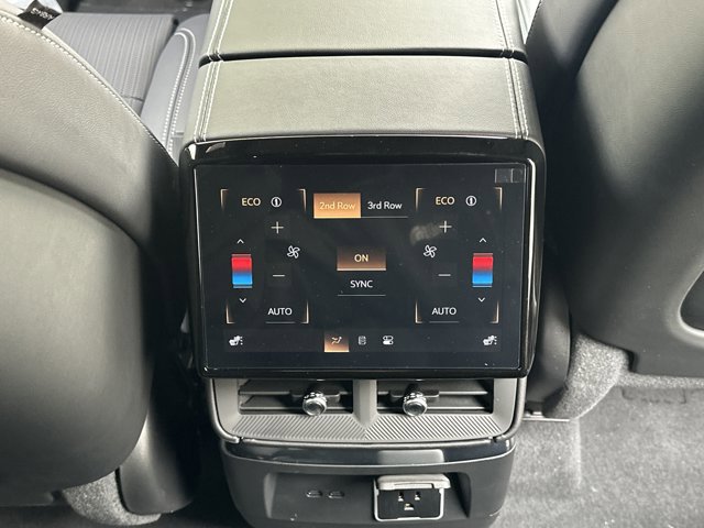 New 2026 Cadillac Vistiq Sport w/ LPO, Floor Liner Package image 34