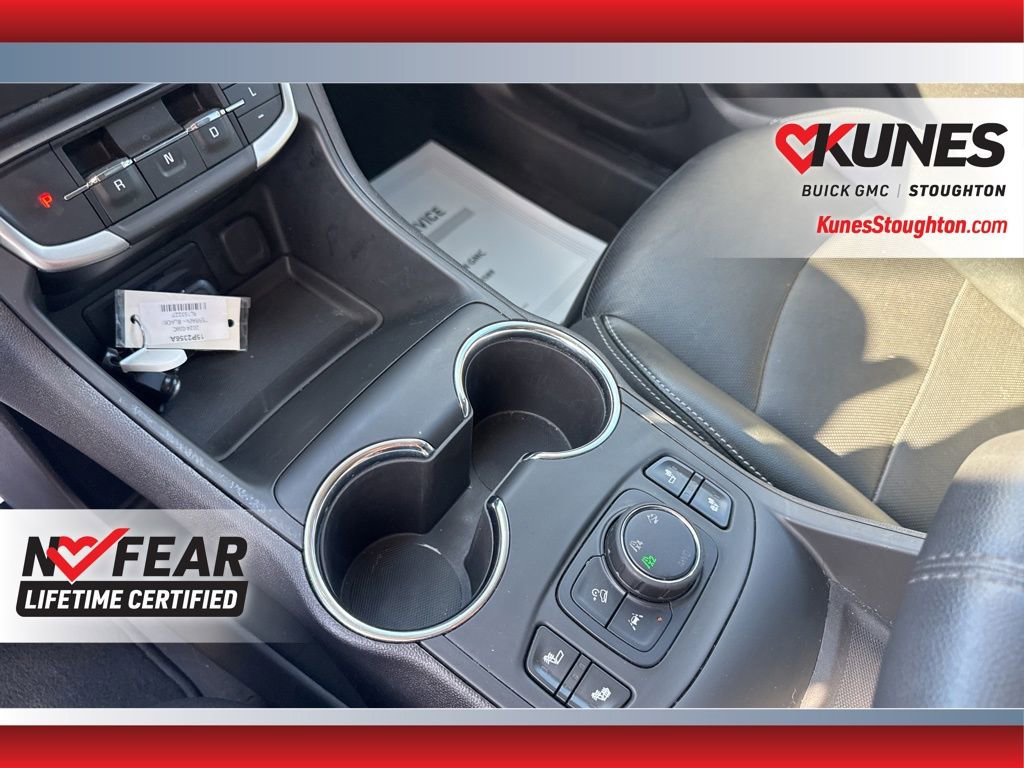 Used 2024 GMC Terrain SLT AWD/4WD image 35