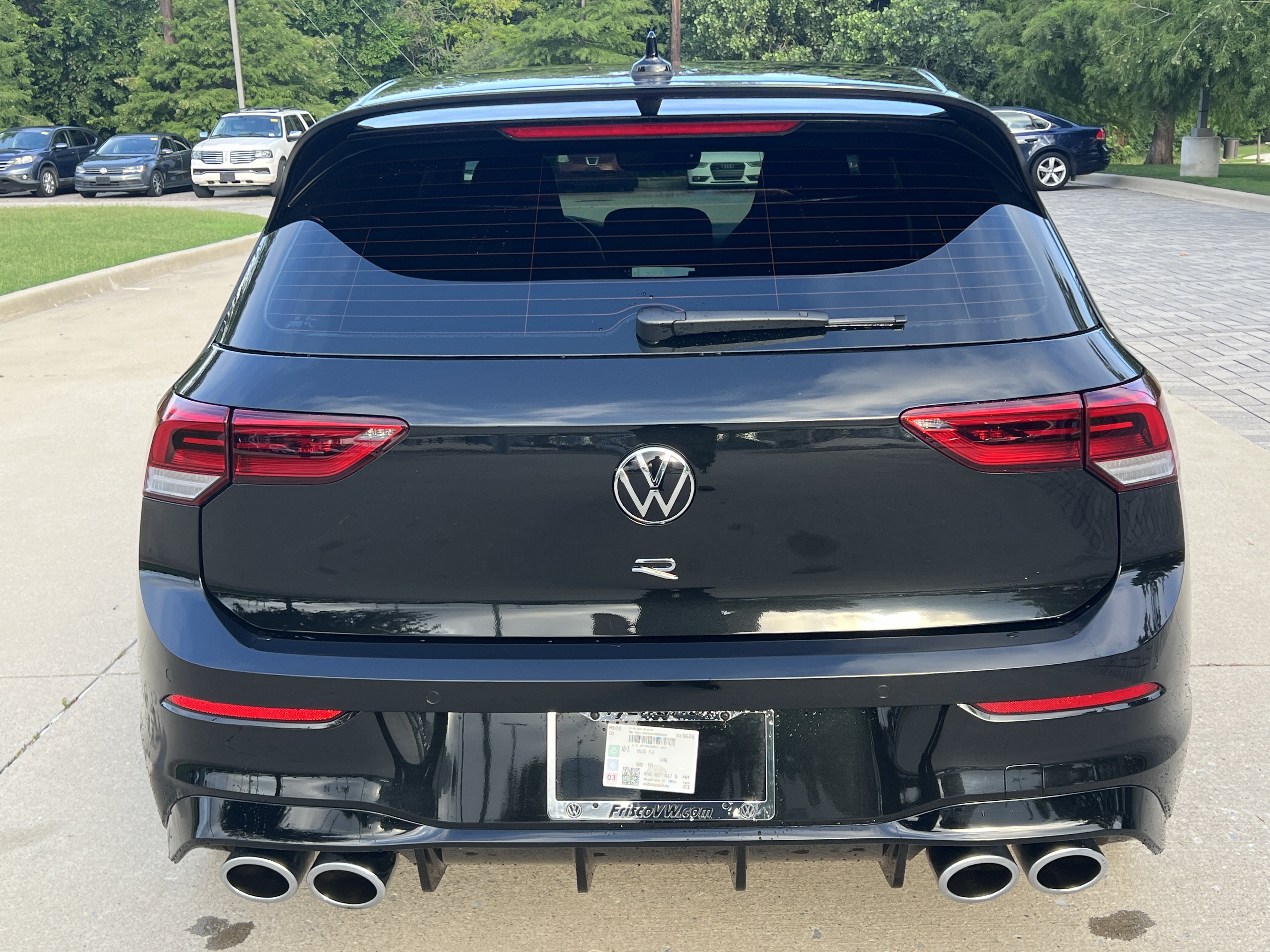 Used 2024 Volkswagen Golf R AWD/4WD image 9