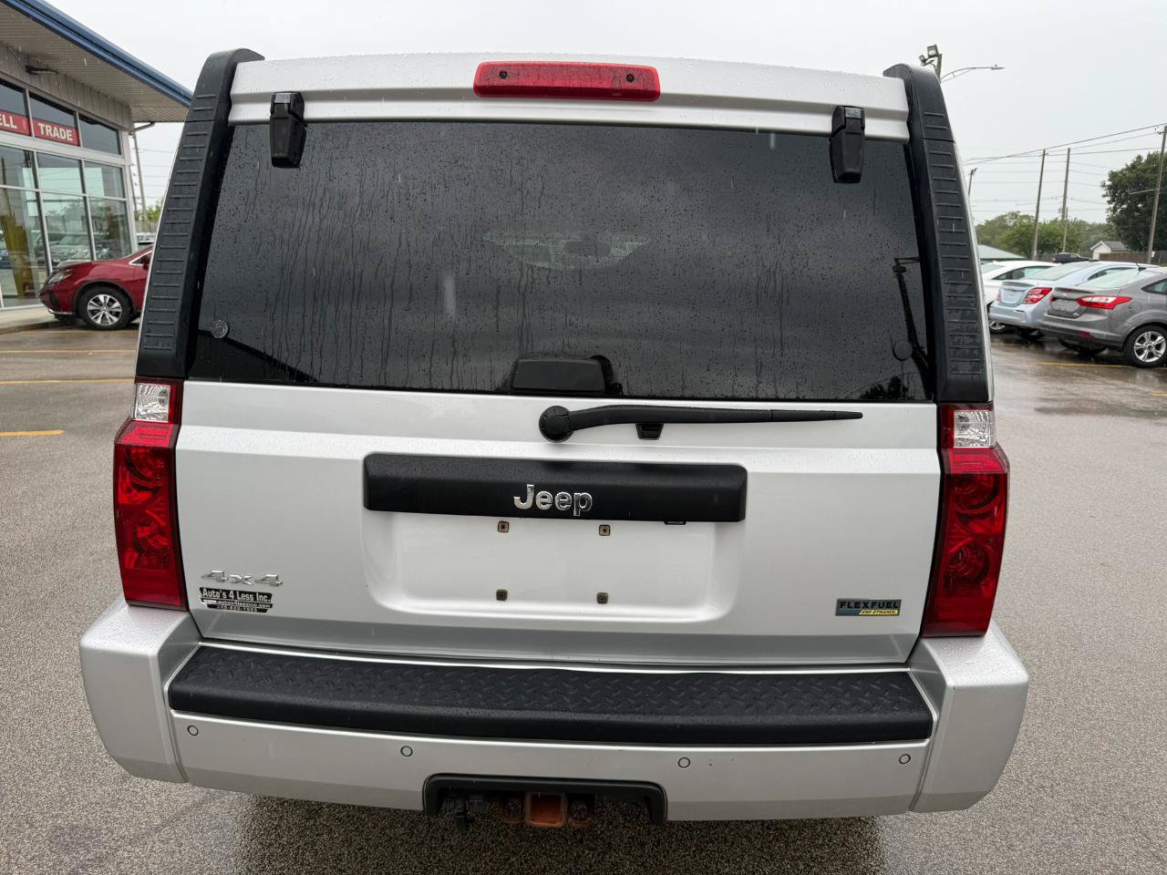 Used 2007 Jeep Commander Sport w/ Trailer Tow Group IV AWD/4WD image 11