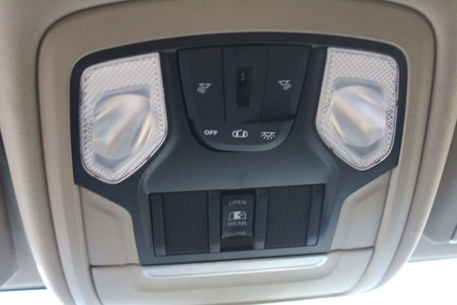 Used 2020 RAM 3500 Tradesman AWD/4WD image 23