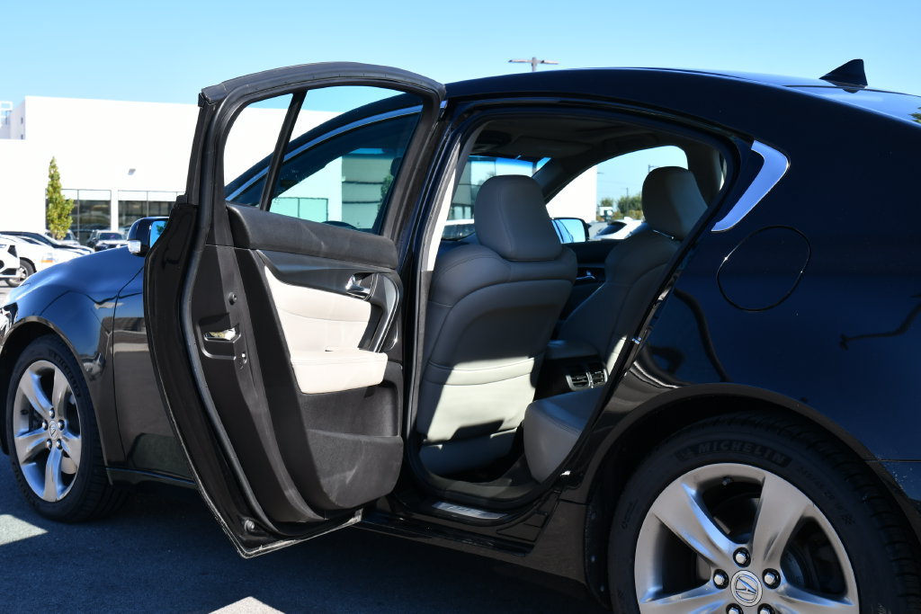 Used 2012 Acura TL w/ Technology Package AWD/4WD image 21