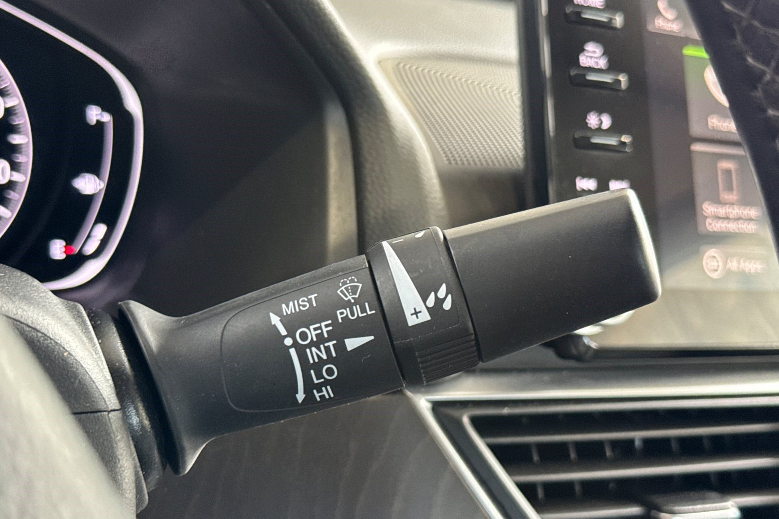 Used 2018 Honda Accord EX-L image 32