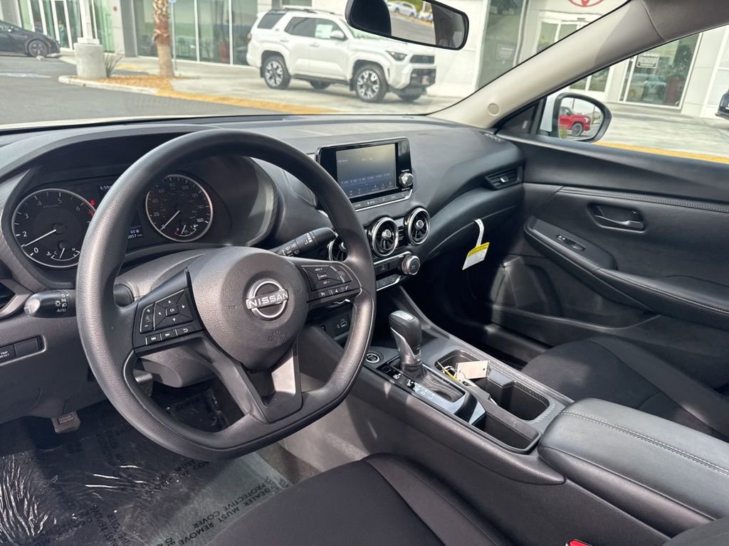 Used 2025 Nissan Sentra S image 12
