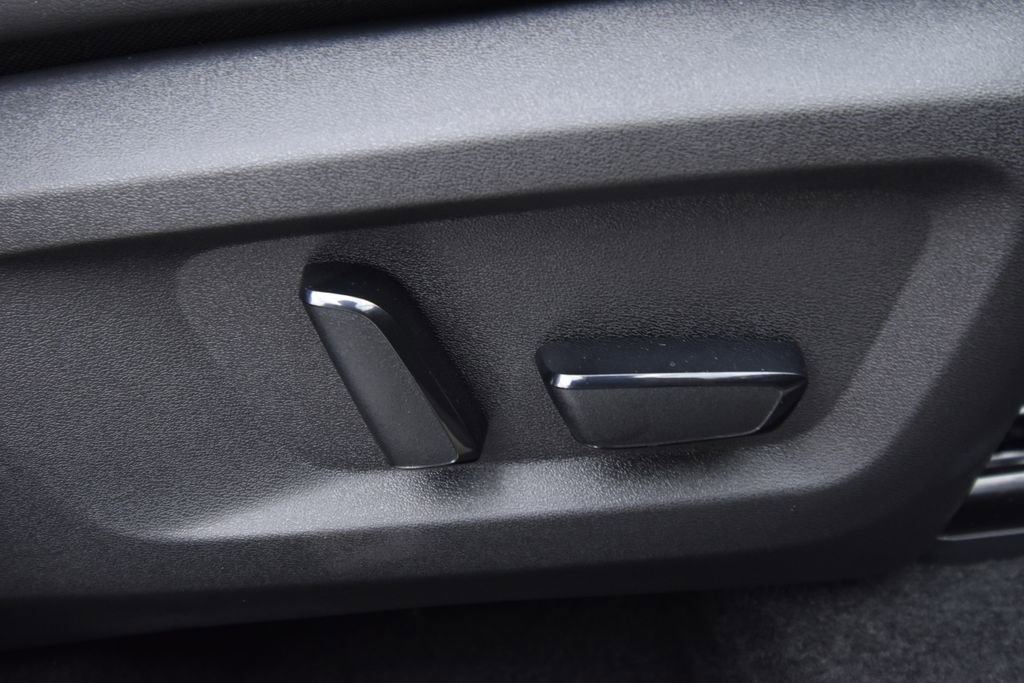 Used 2026 Nissan Rogue Platinum w/ Platinum Premium Package image 30